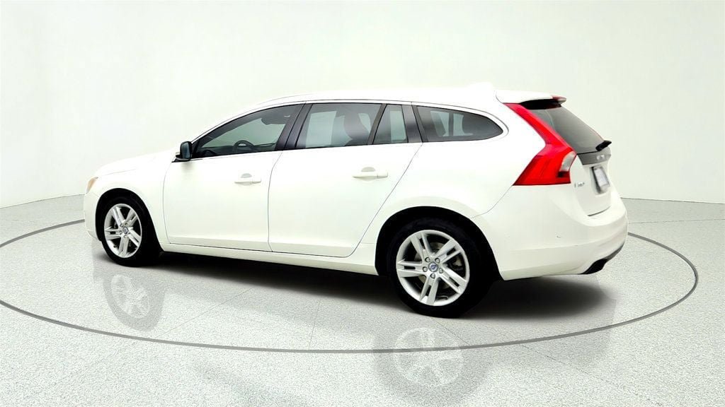 Used 2015 Volvo V60 T5 Premier FWD image 7