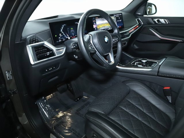 Certified 2025 BMW X5 xDrive40i w/ Premium Package image 18