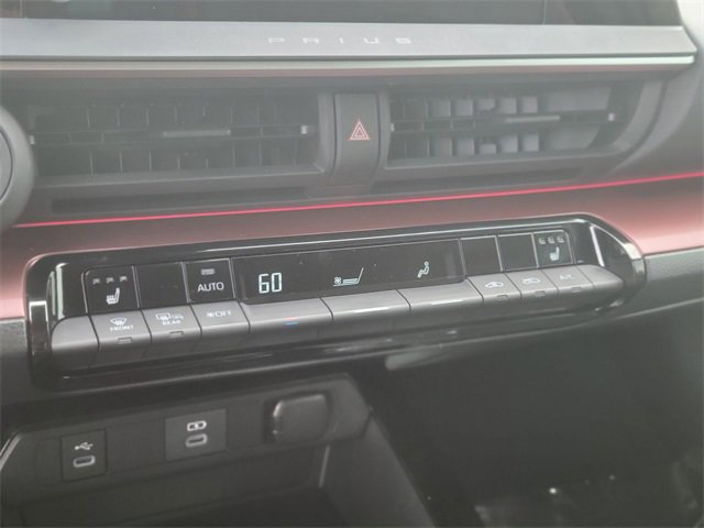 Used 2023 Toyota Prius Prime SE image 28