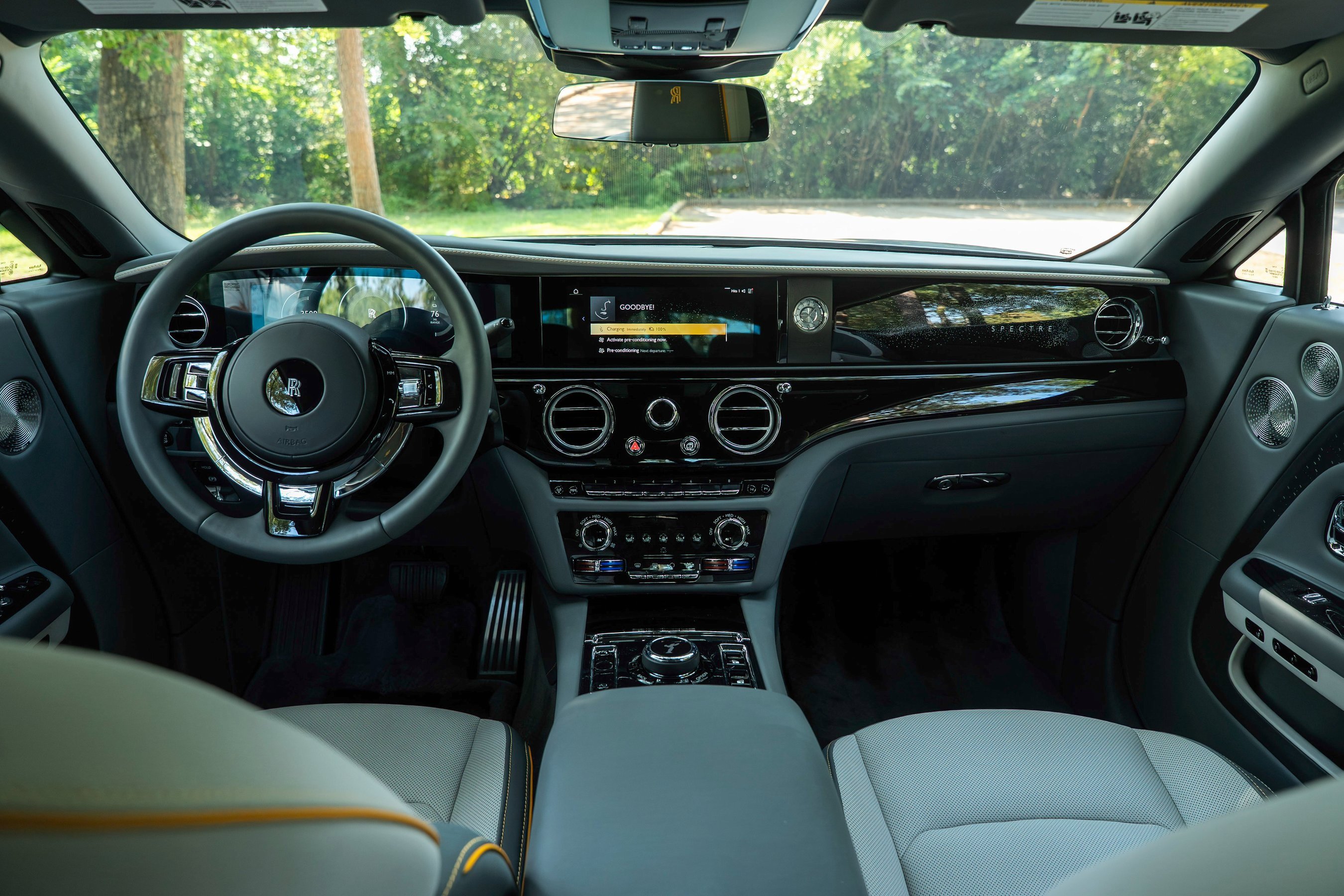 Used 2025 Rolls-Royce Spectre w/ Spectre Launch Package image 4