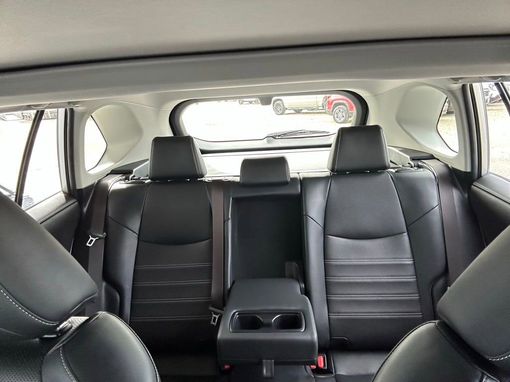 Used 2019 Toyota RAV4 Limited image 27