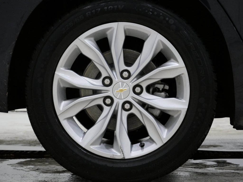 Used 2022 Chevrolet Malibu LT image 9