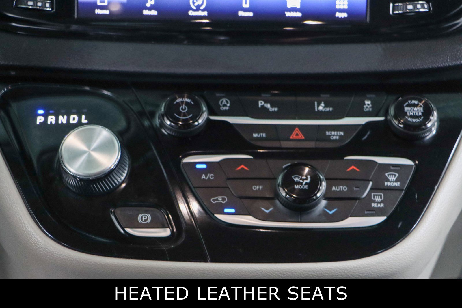 Used 2023 Chrysler Pacifica Touring-L image 20