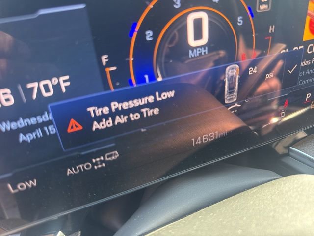 Used 2025 Chevrolet Tahoe High Country image 12