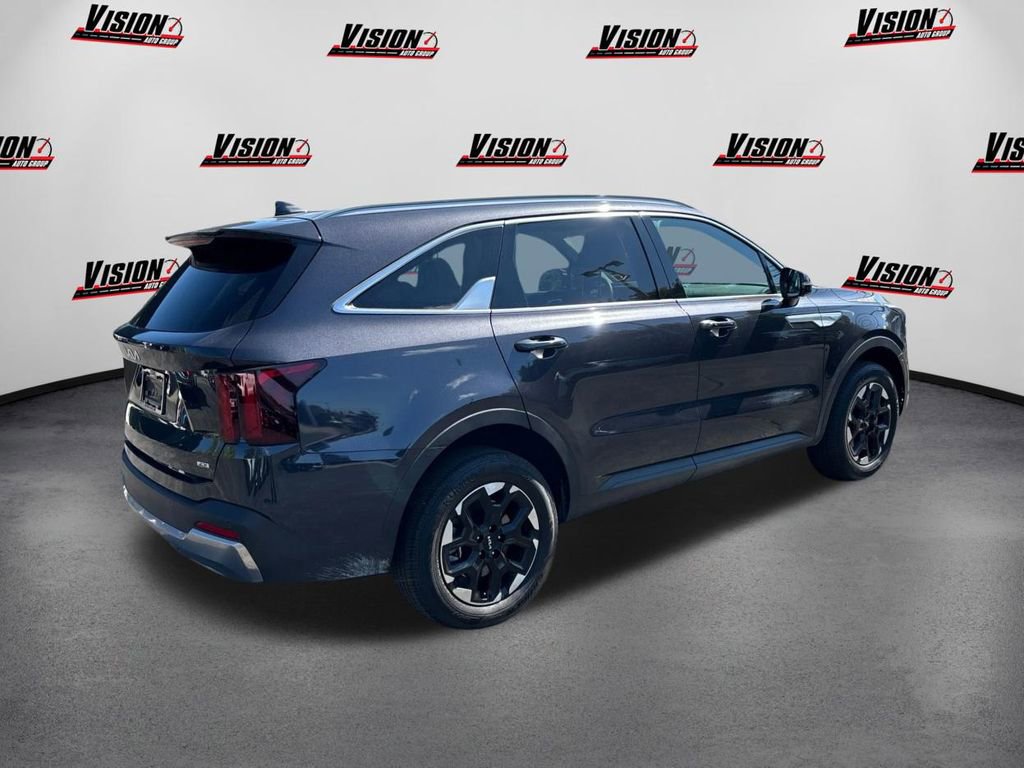 Certified 2025 Kia Sorento S image 5