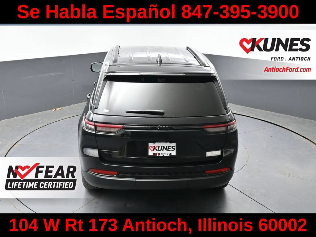 Used 2025 Jeep Grand Cherokee Altitude AWD/4WD image 55