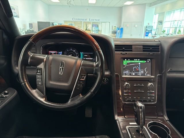 Used 2017 Lincoln Navigator L Reserve AWD/4WD image 26