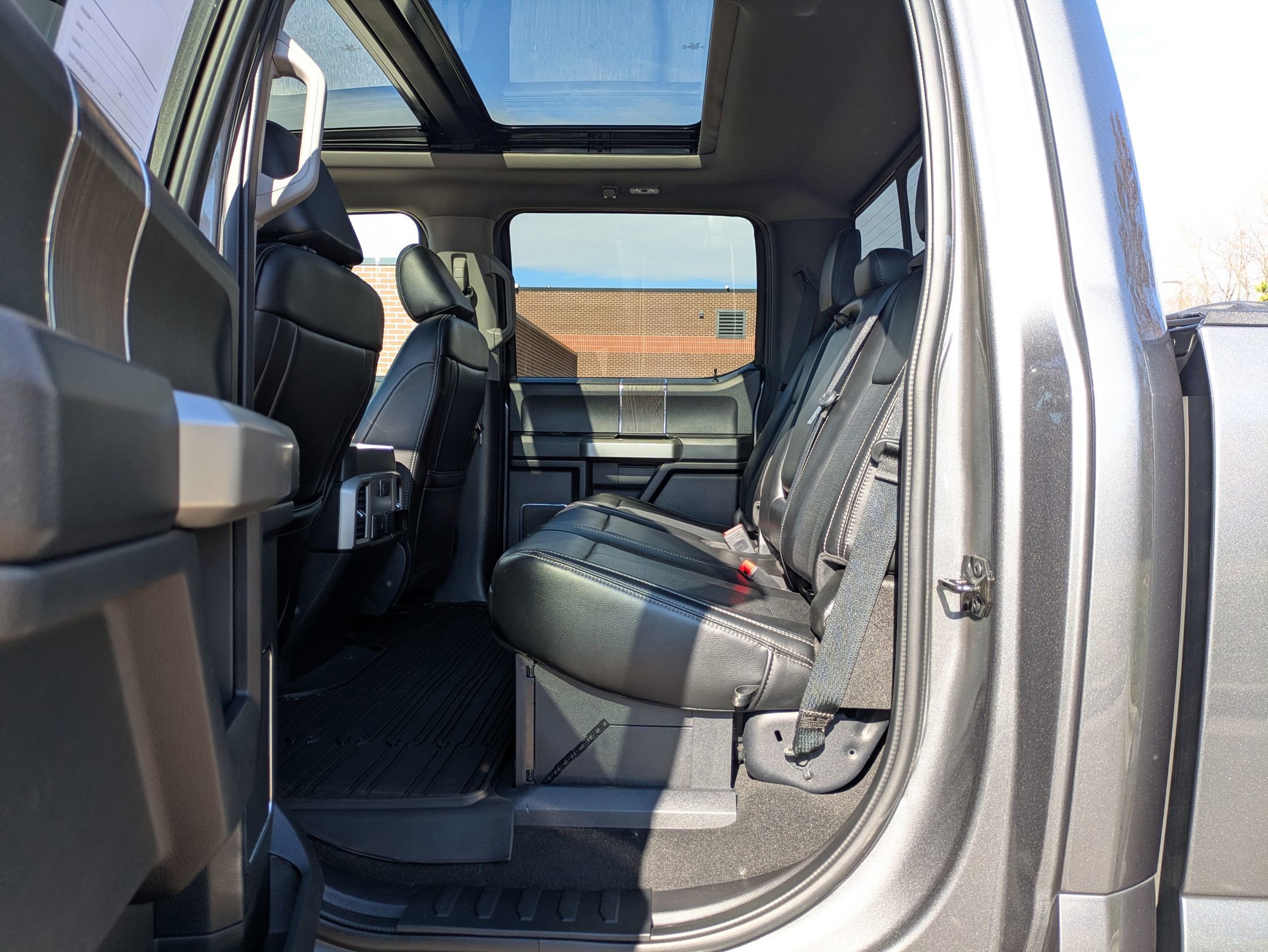 Used 2021 Ford F250 Lariat image 32