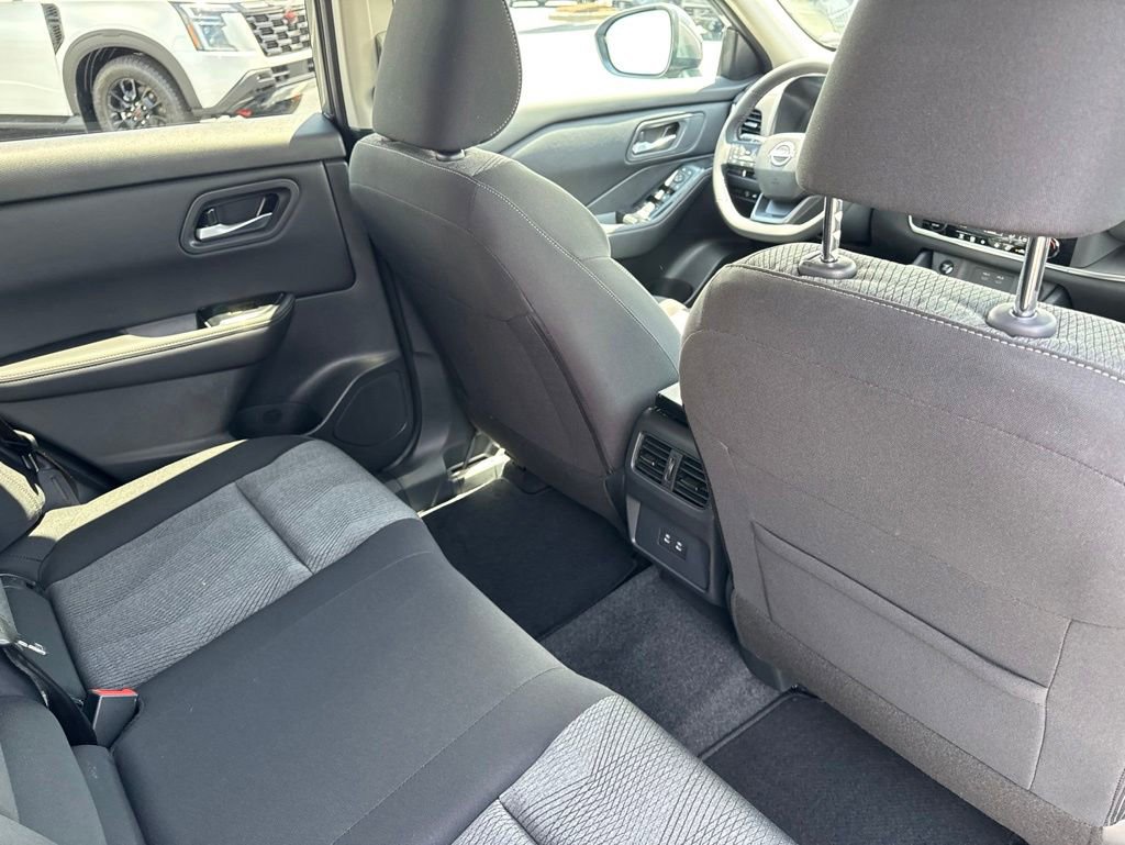 New 2026 Nissan Rogue SV FWD image 18