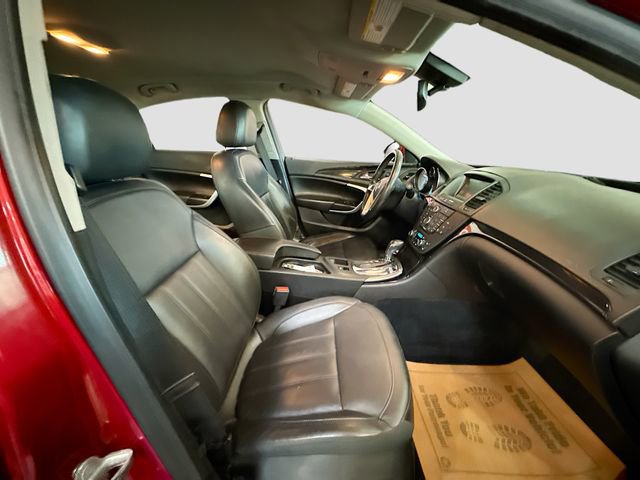 Used 2012 Buick Regal Premium image 26