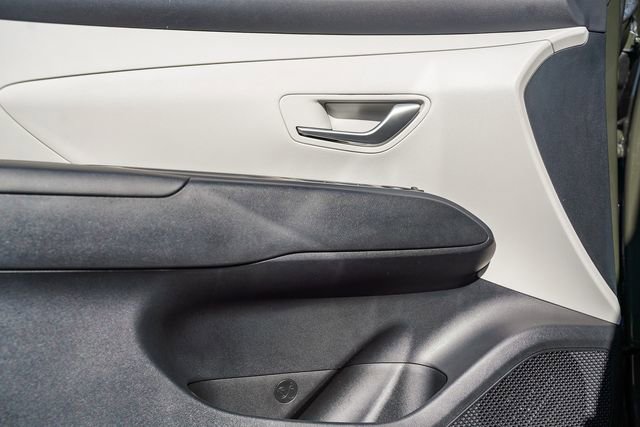 Used 2025 Hyundai Tucson SE image 21