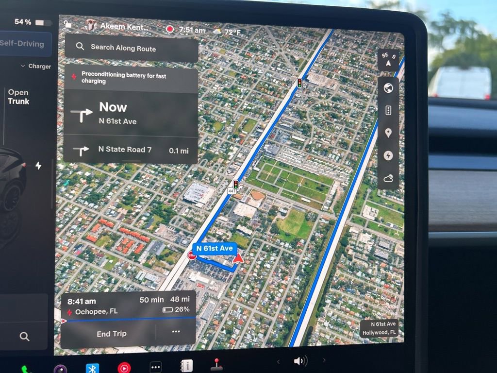 Used 2024 Tesla Model Y Performance image 13