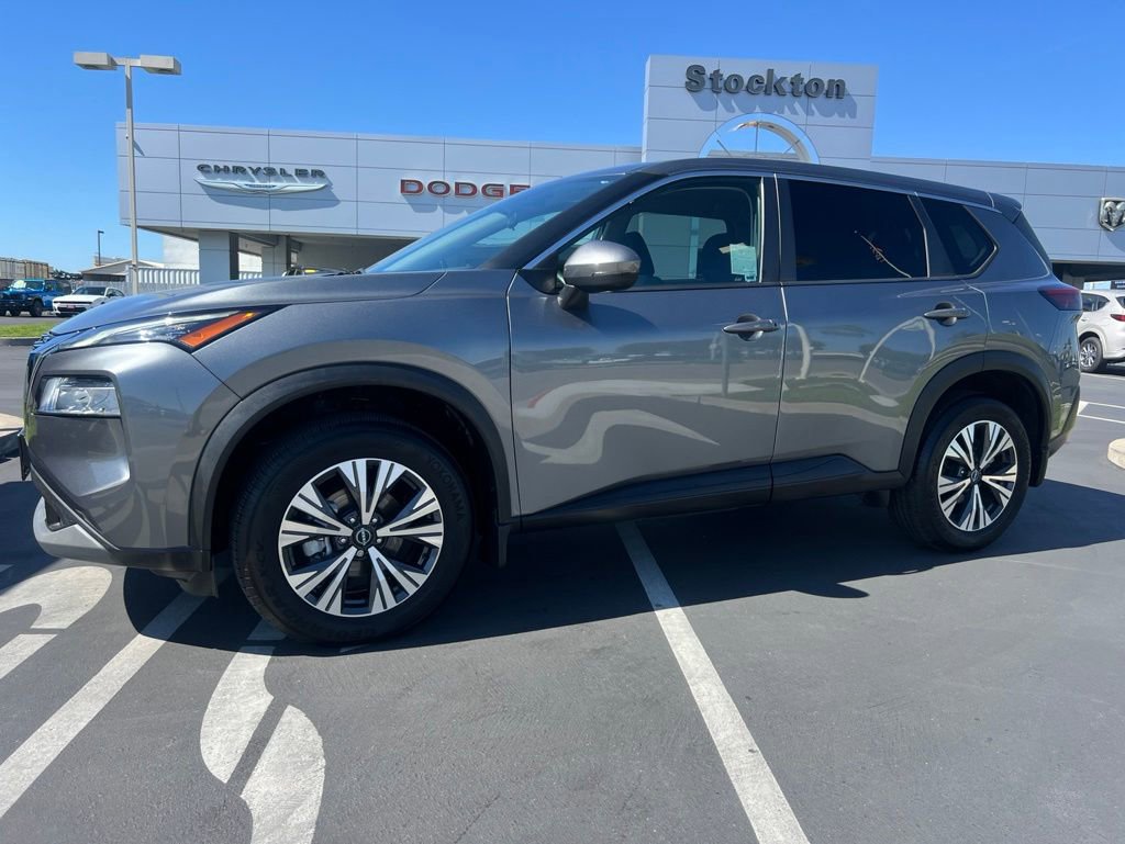 Used 2022 Nissan Rogue SV