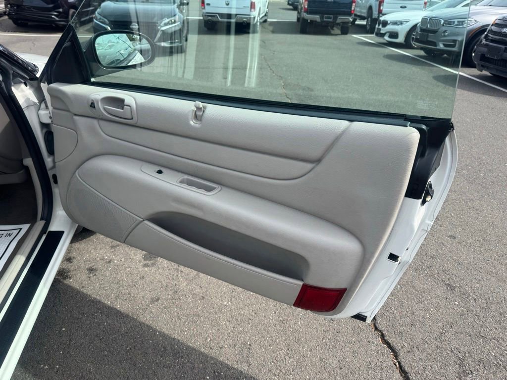Used 2006 Chrysler Sebring Touring FWD image 22