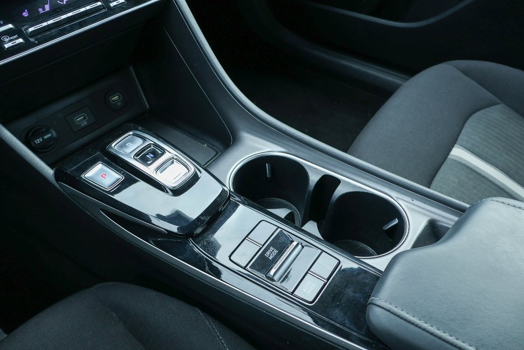 Used 2022 Hyundai Sonata SEL image 15