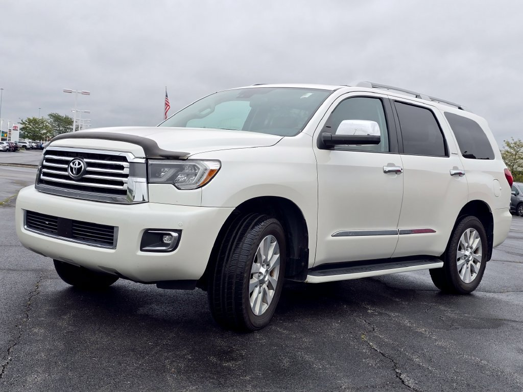 Used 2018 Toyota Sequoia Platinum AWD/4WD image 16