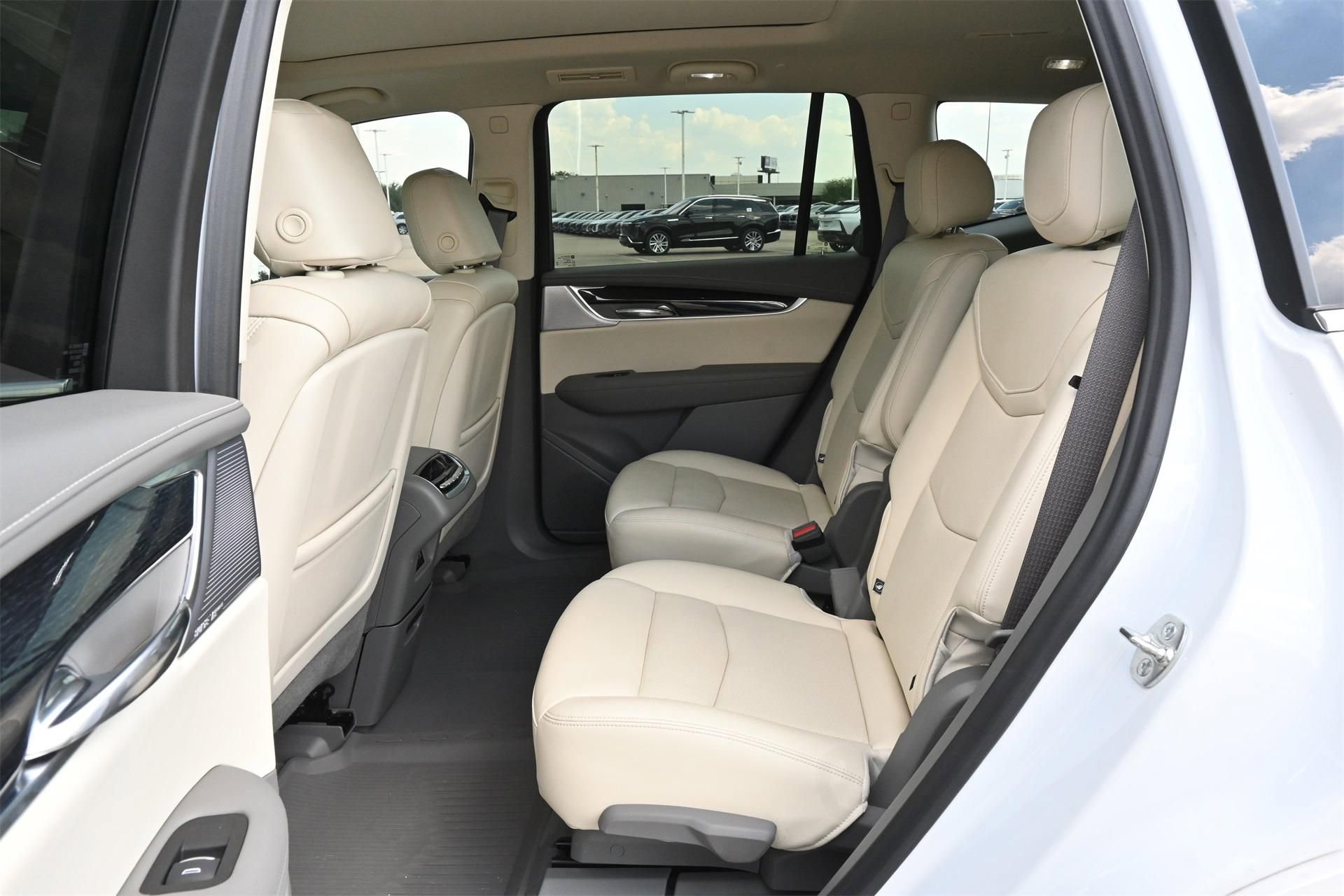 New 2025 Cadillac XT6 Premium Luxury w/ Technology Package image 20