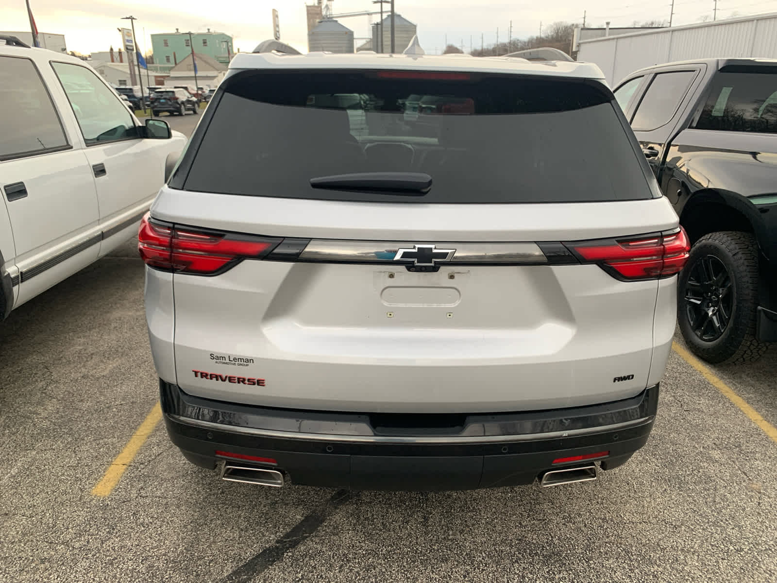 Used 2022 Chevrolet Traverse Premier w/ Redline Edition image 7