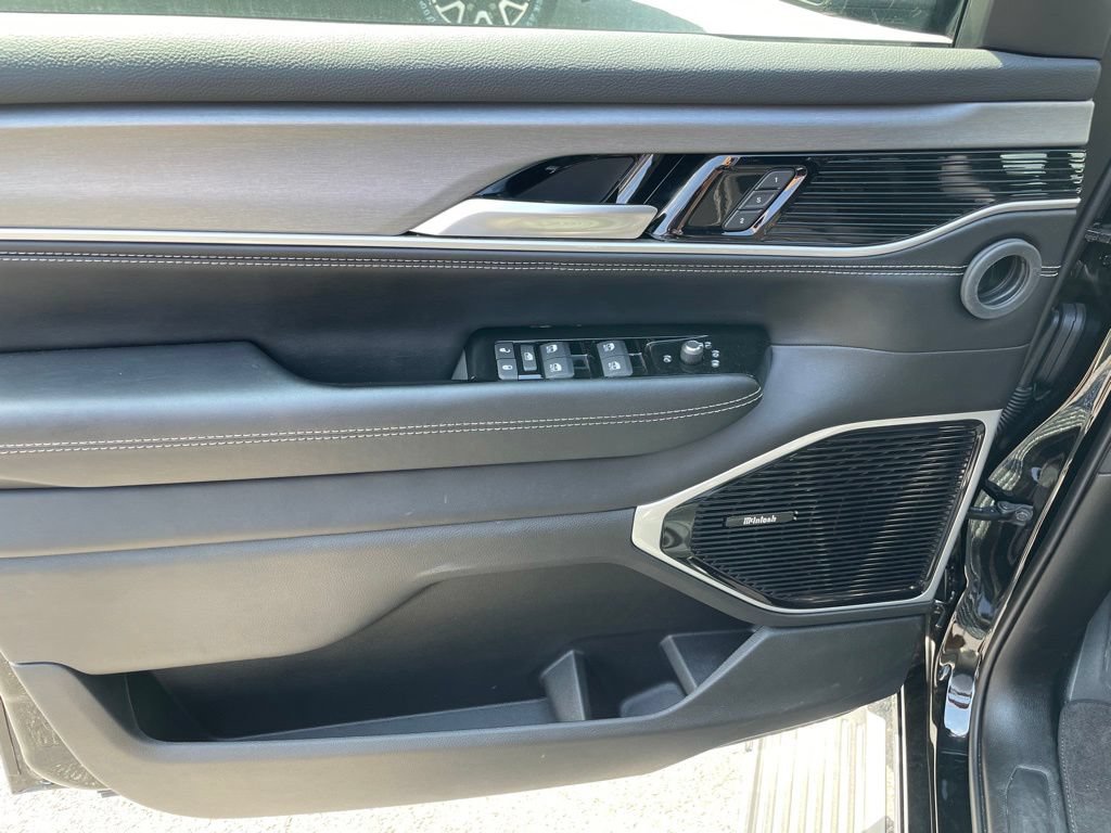 New 2026 Jeep Grand Wagoneer L Limited AWD/4WD image 7