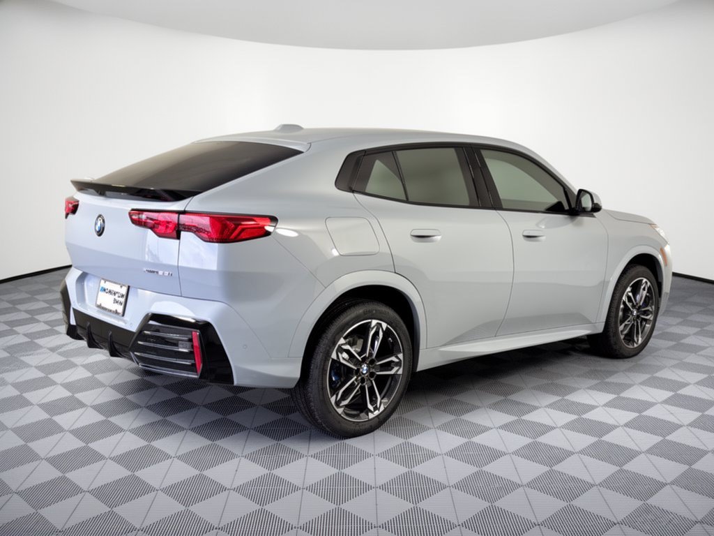 New 2027 BMW X2 xDrive28i AWD/4WD image 9