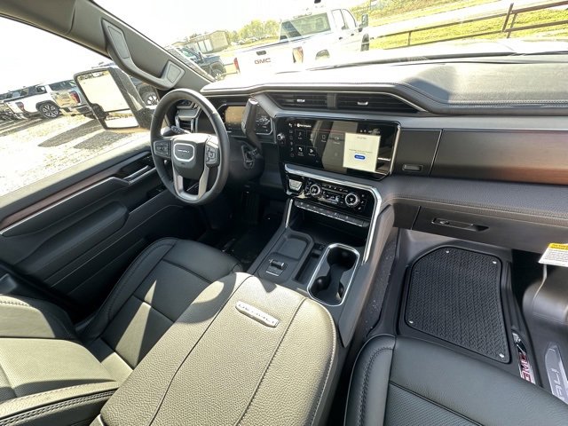 New 2026 GMC Sierra 2500 Denali w/ Denali Reserve Package image 35