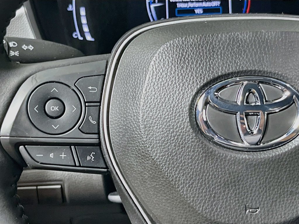 Used 2026 Toyota Corolla SE FWD image 16