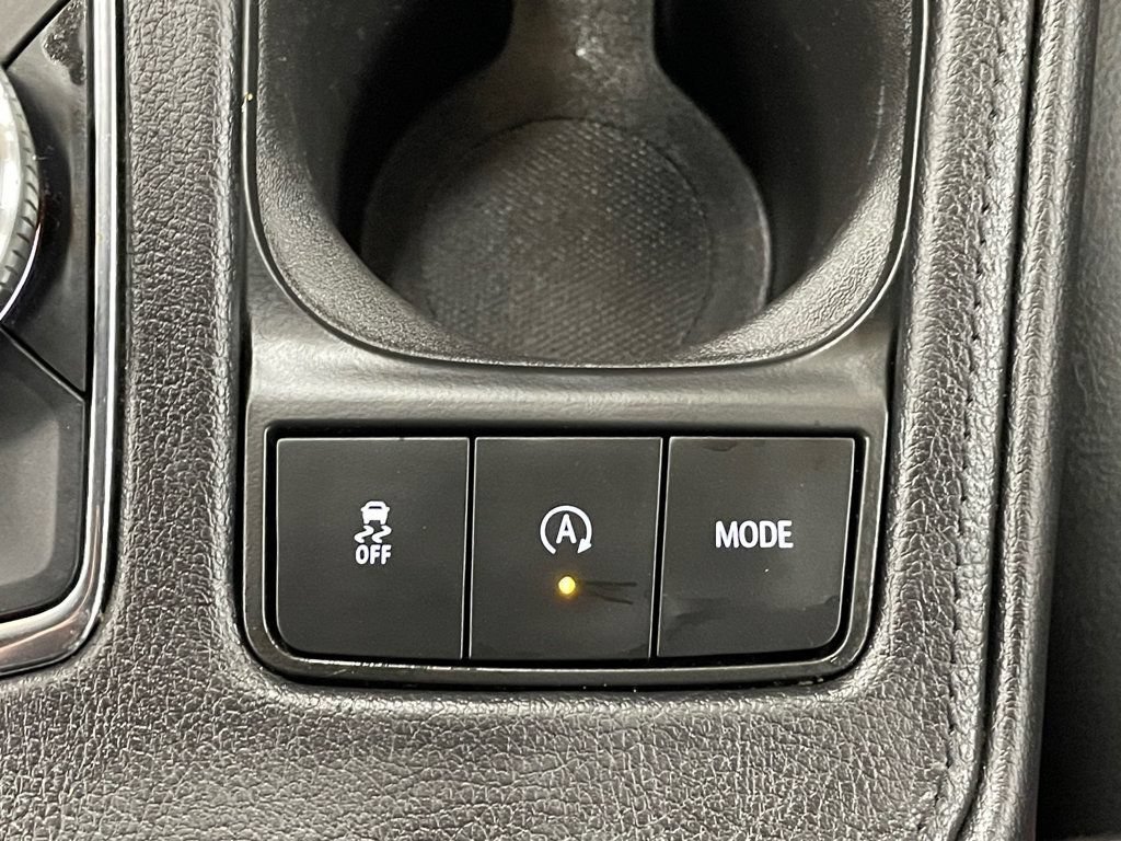 Used 2023 Cadillac XT4 Sport w/ Cold Weather Package AWD/4WD image 36