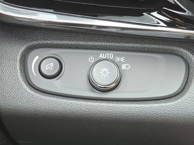 New 2026 Buick Envista Sport Touring w/ Convenience I Package FWD image 12