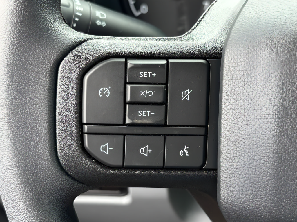 New 2026 Ford F250 XL w/ FX4 Off-Road Package AWD/4WD image 17