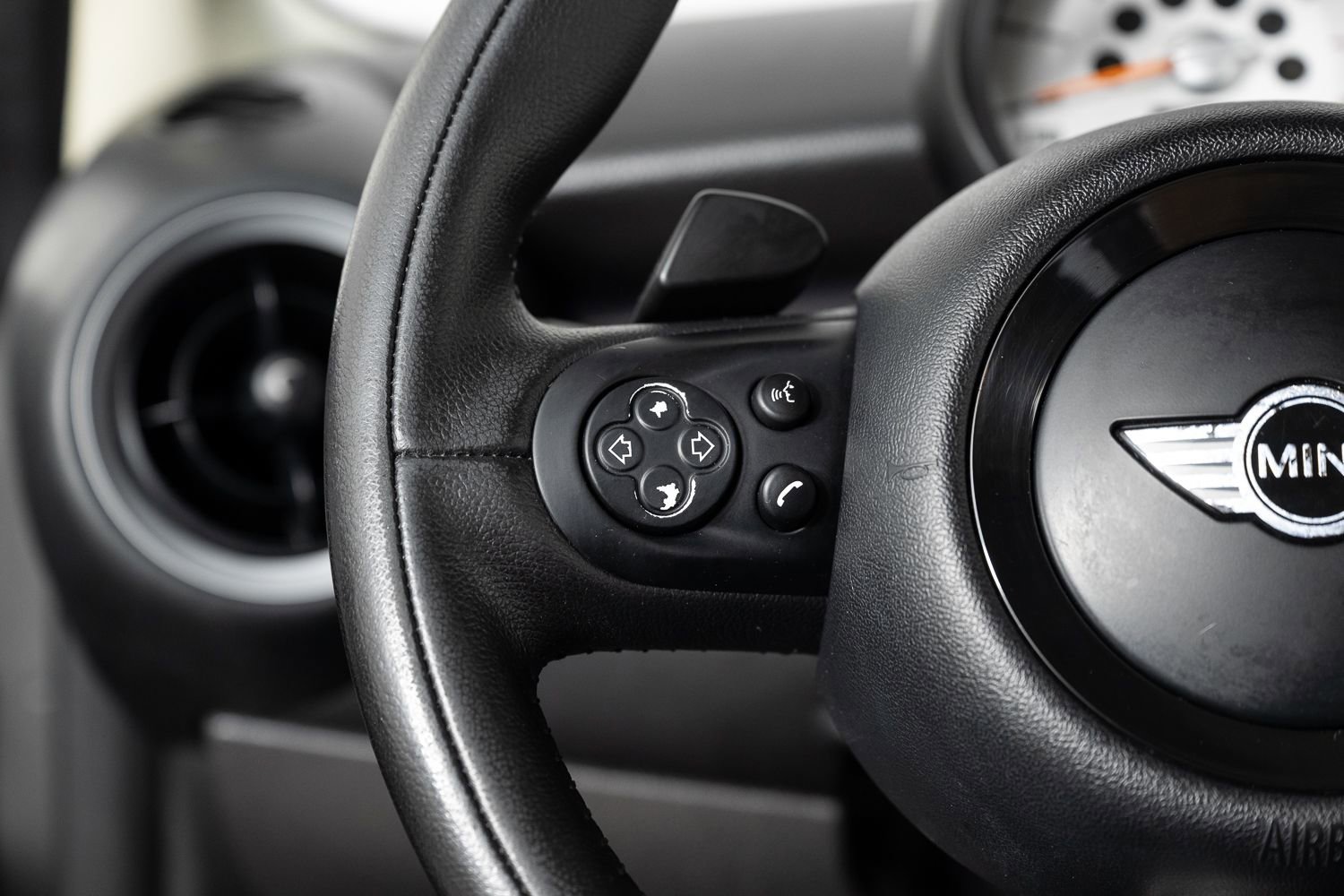 Used 2013 MINI Cooper Clubman S image 23