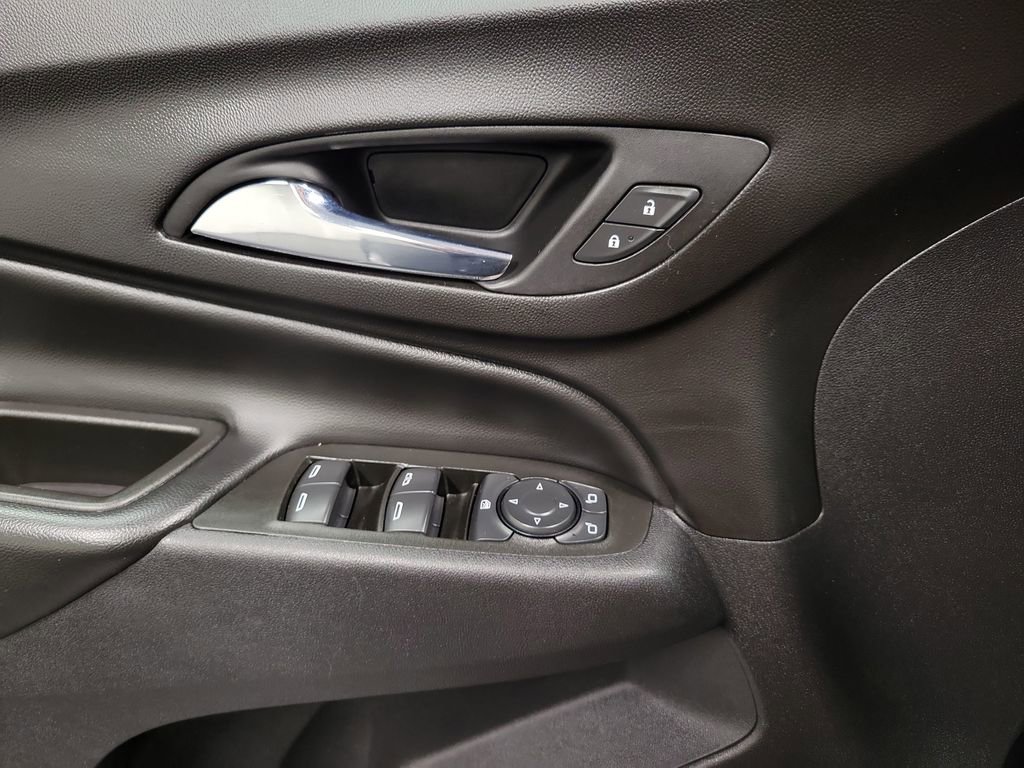 Used 2021 Chevrolet Equinox LT w/ Driver Convenience Package FWD image 18
