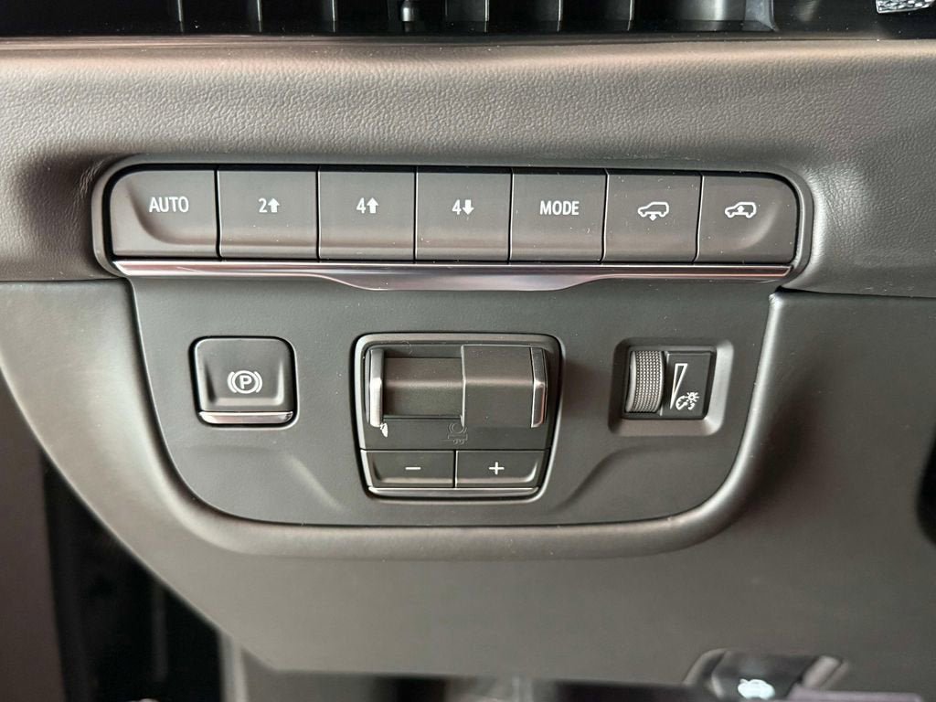 New 2026 Cadillac Escalade Platinum Sport w/ LPO, ONYX Package AWD/4WD image 17