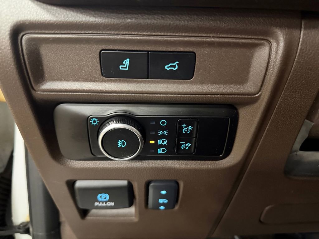 Used 2023 Ford Expedition Max King Ranch AWD/4WD image 32