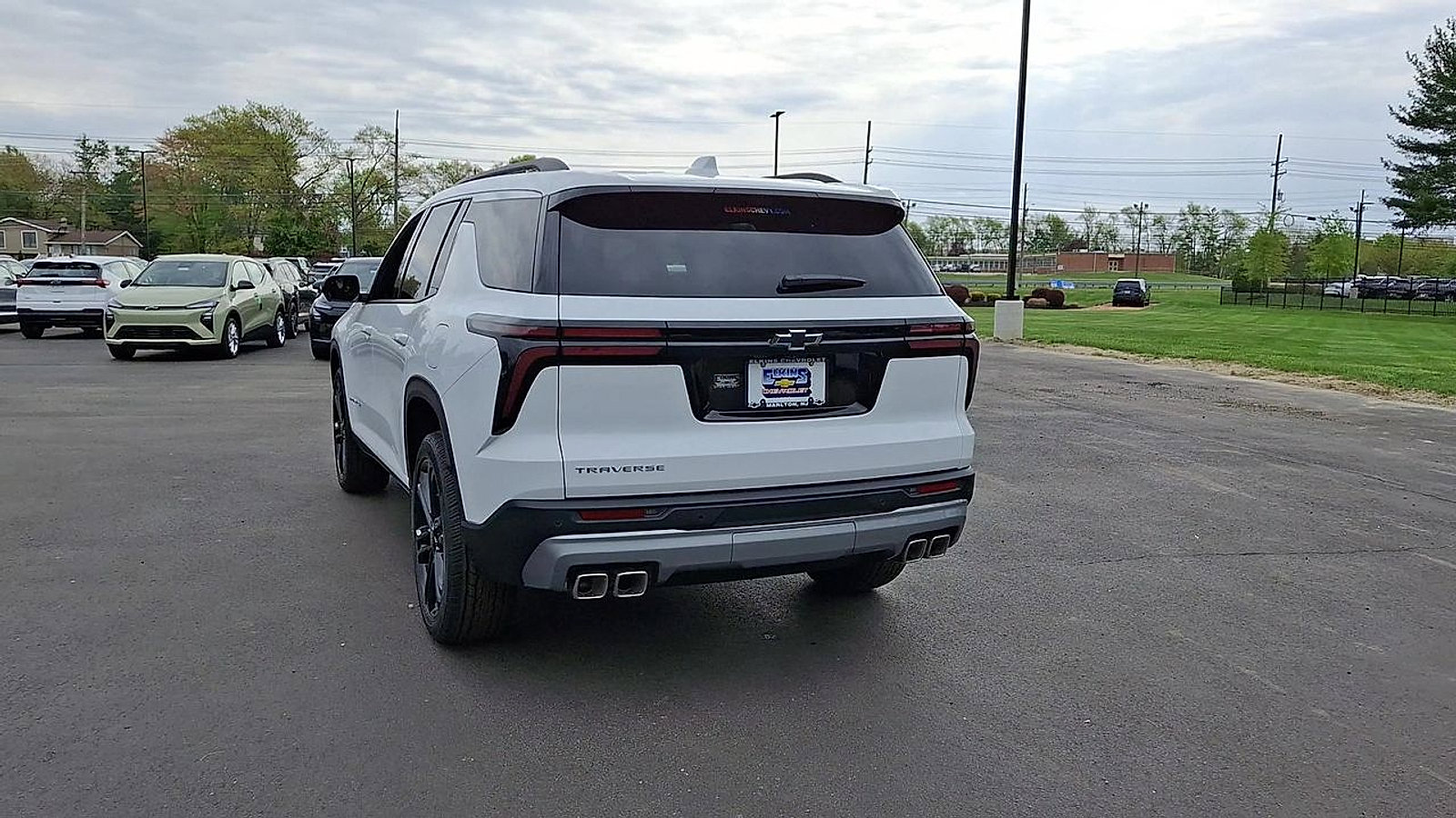 New 2026 Chevrolet Traverse LT w/ Driver Confidence Package FWD image 9
