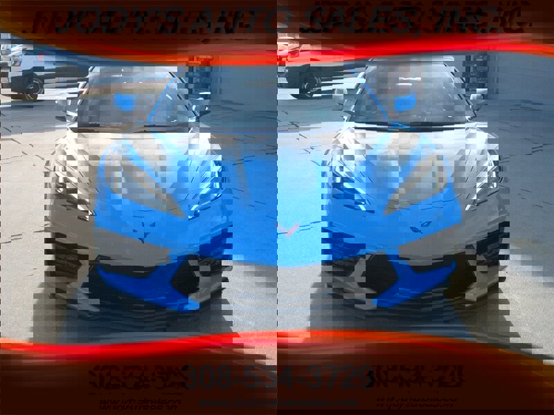 Used 2022 Chevrolet Corvette Stingray Coupe w/ Engine Appearance Package image 40