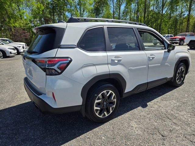 Used 2025 Subaru Forester Premium image 7