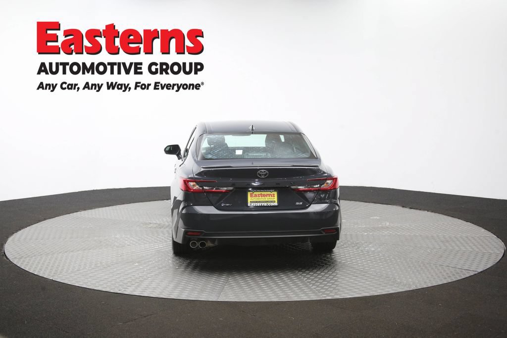Used 2025 Toyota Camry SE FWD image 35