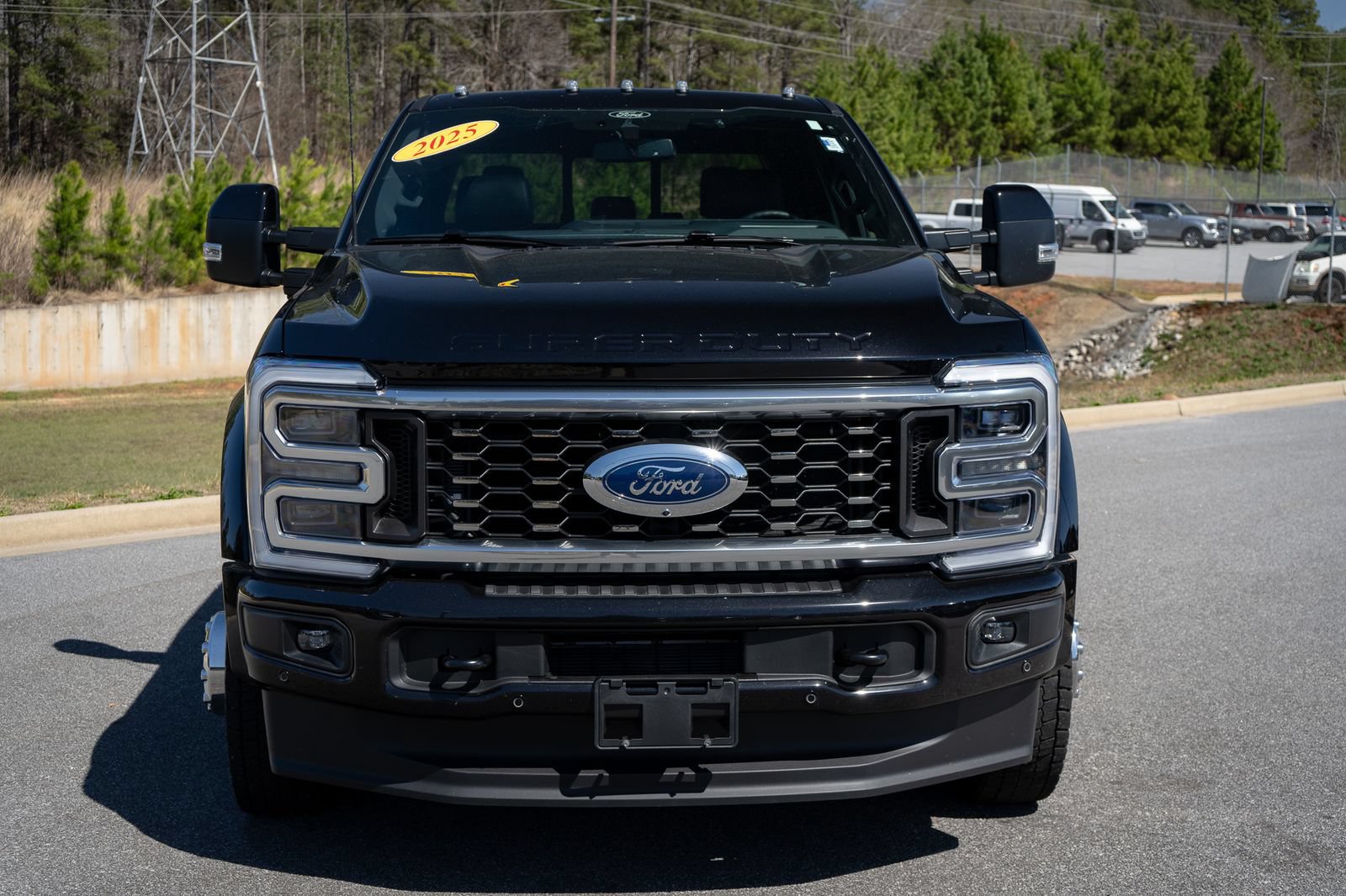 Used 2025 Ford F450 Platinum w/ FX4 Off-Road Package AWD/4WD image 9