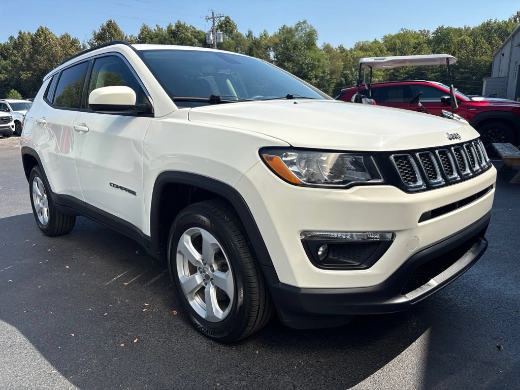 Used 2021 Jeep Compass Latitude AWD/4WD image 2