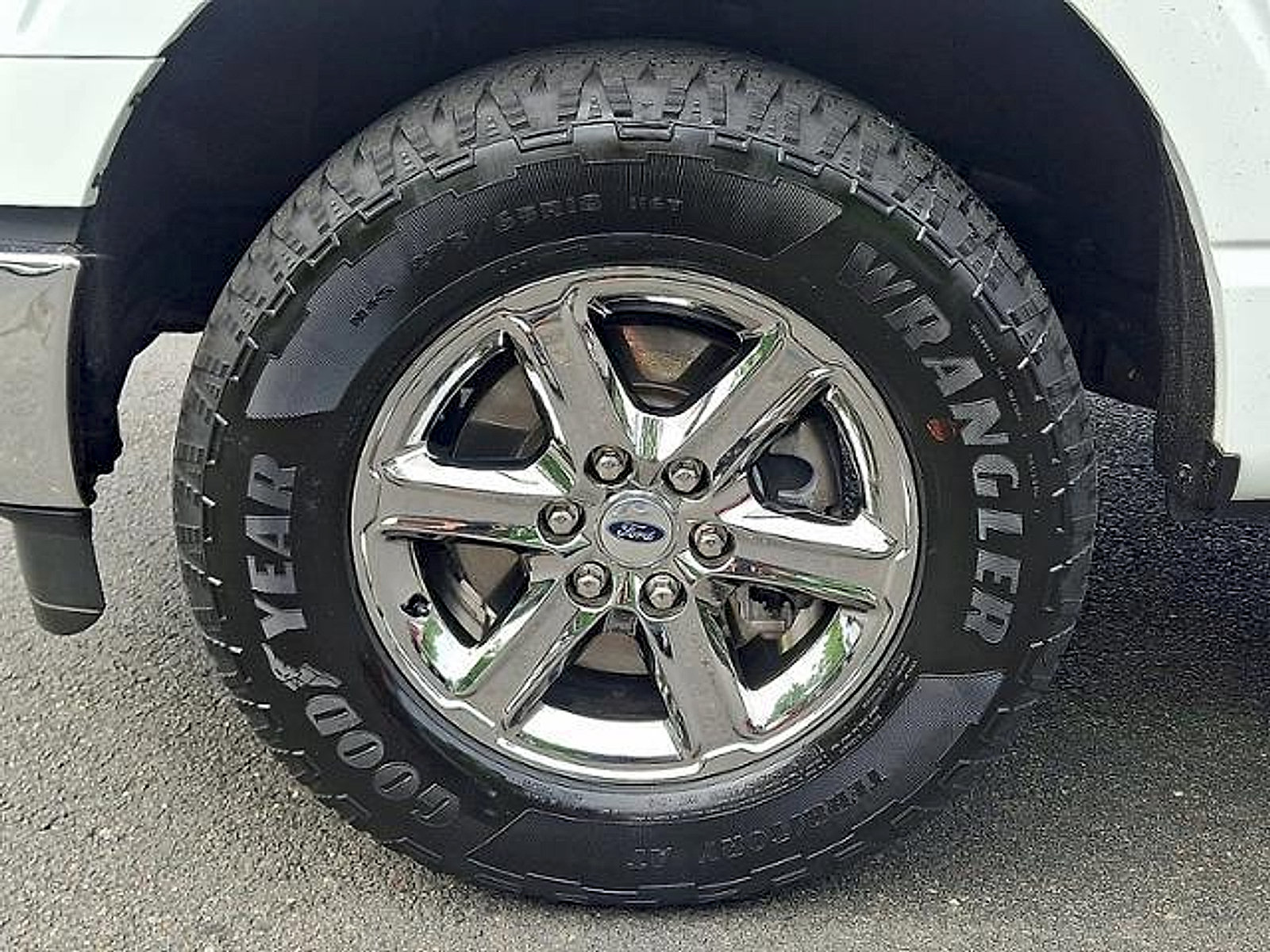 Used 2025 Ford F150 XLT w/ Equipment Group 301A Standard AWD/4WD image 24