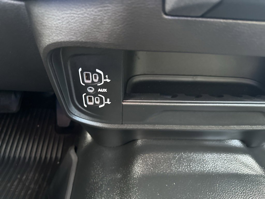Used 2024 RAM 2500 Tradesman w/ Chrome Appearance Group image 6