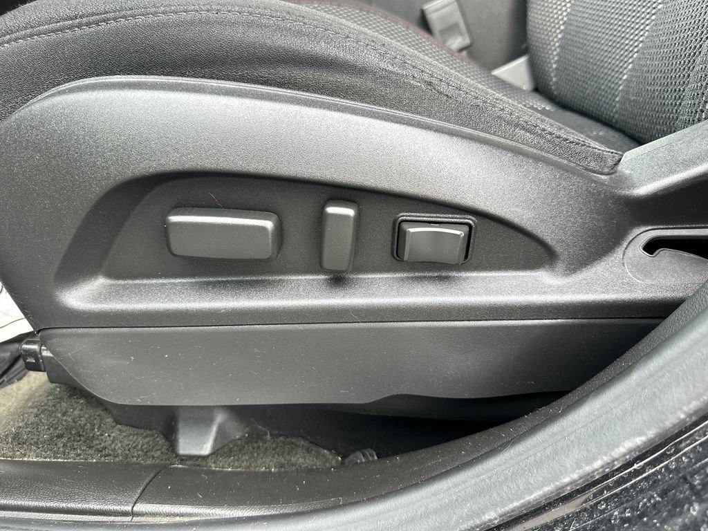 Used 2017 GMC Terrain SLE w/ Technology Package image 21