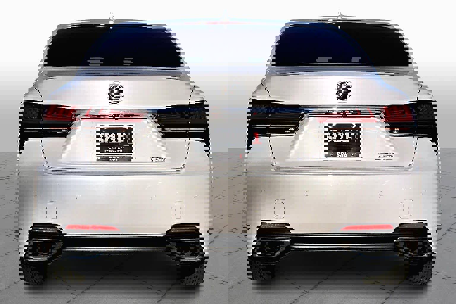 Used 2021 Lexus LS 500 w/ Interior Upgrade Package image 4