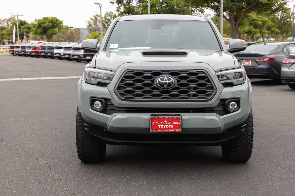 Certified 2022 Toyota Tacoma TRD Sport w/ Technology Package RWD image 2