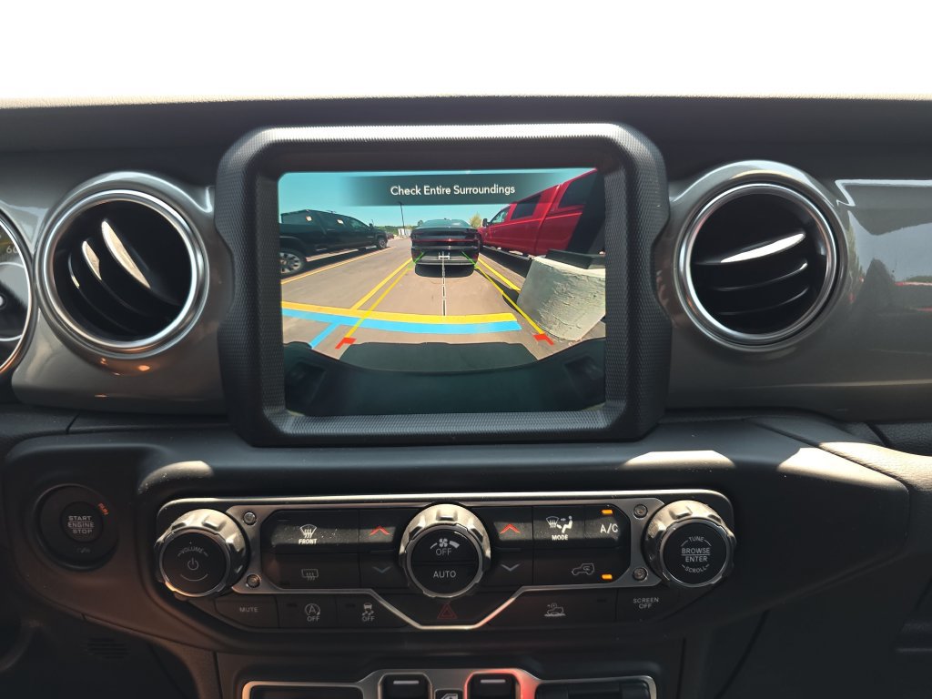 Used 2023 Jeep Gladiator Overland AWD/4WD image 23