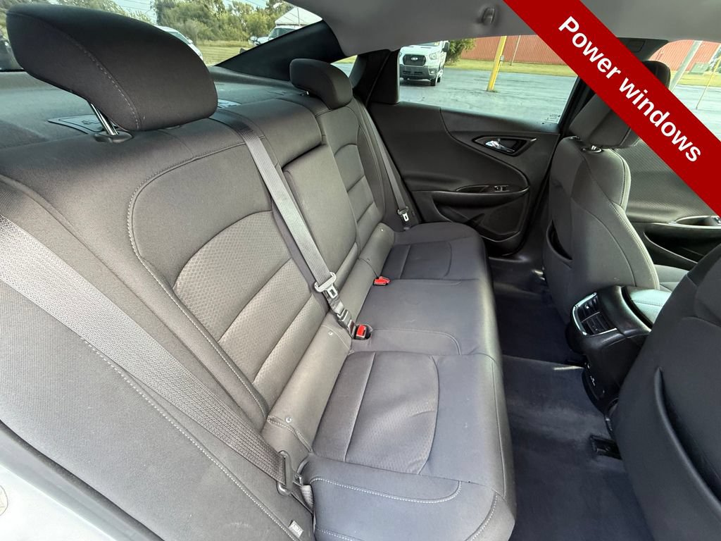 Used 2018 Chevrolet Malibu LT FWD image 33