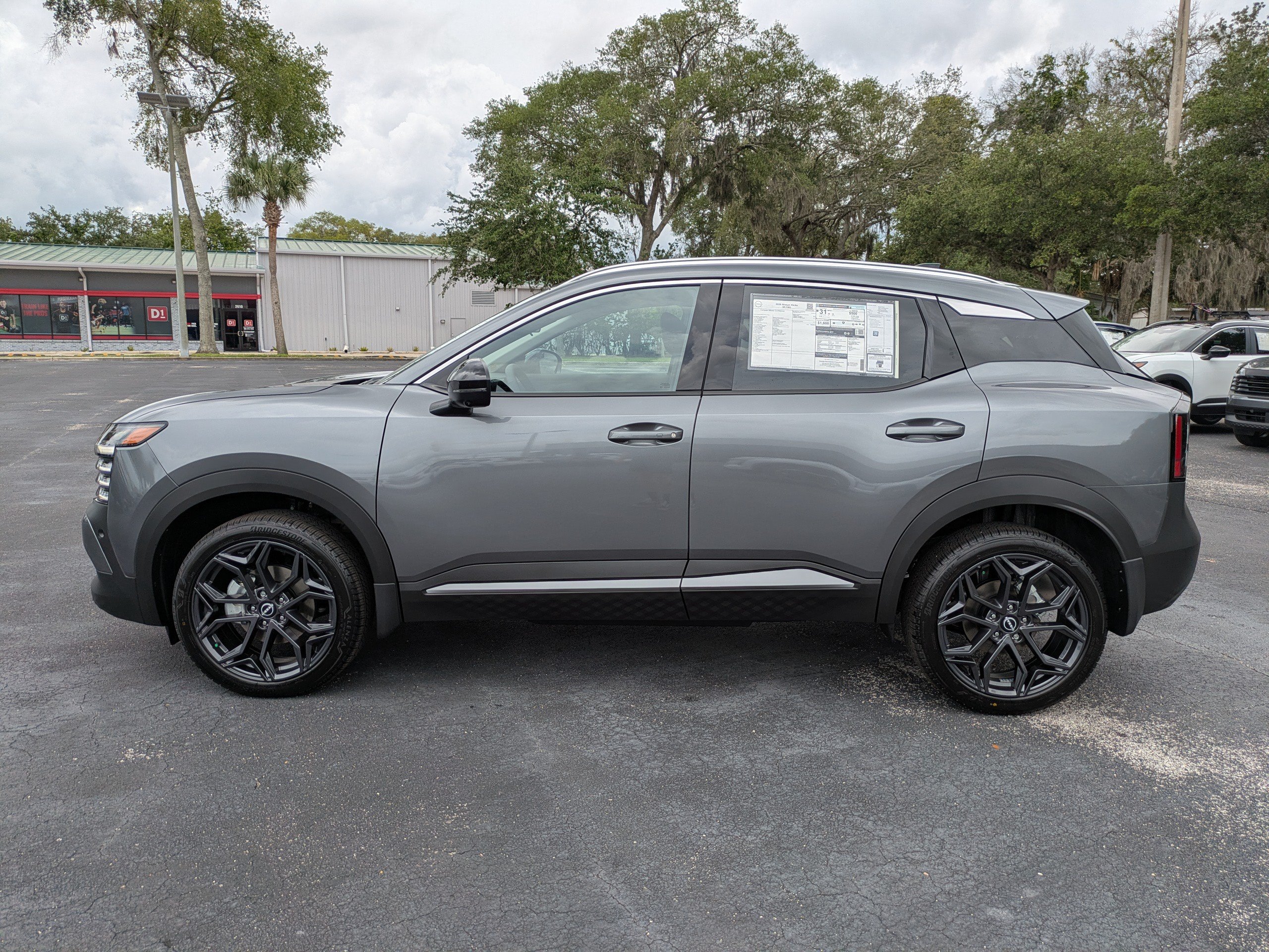 New 2026 Nissan Kicks SR FWD image 7
