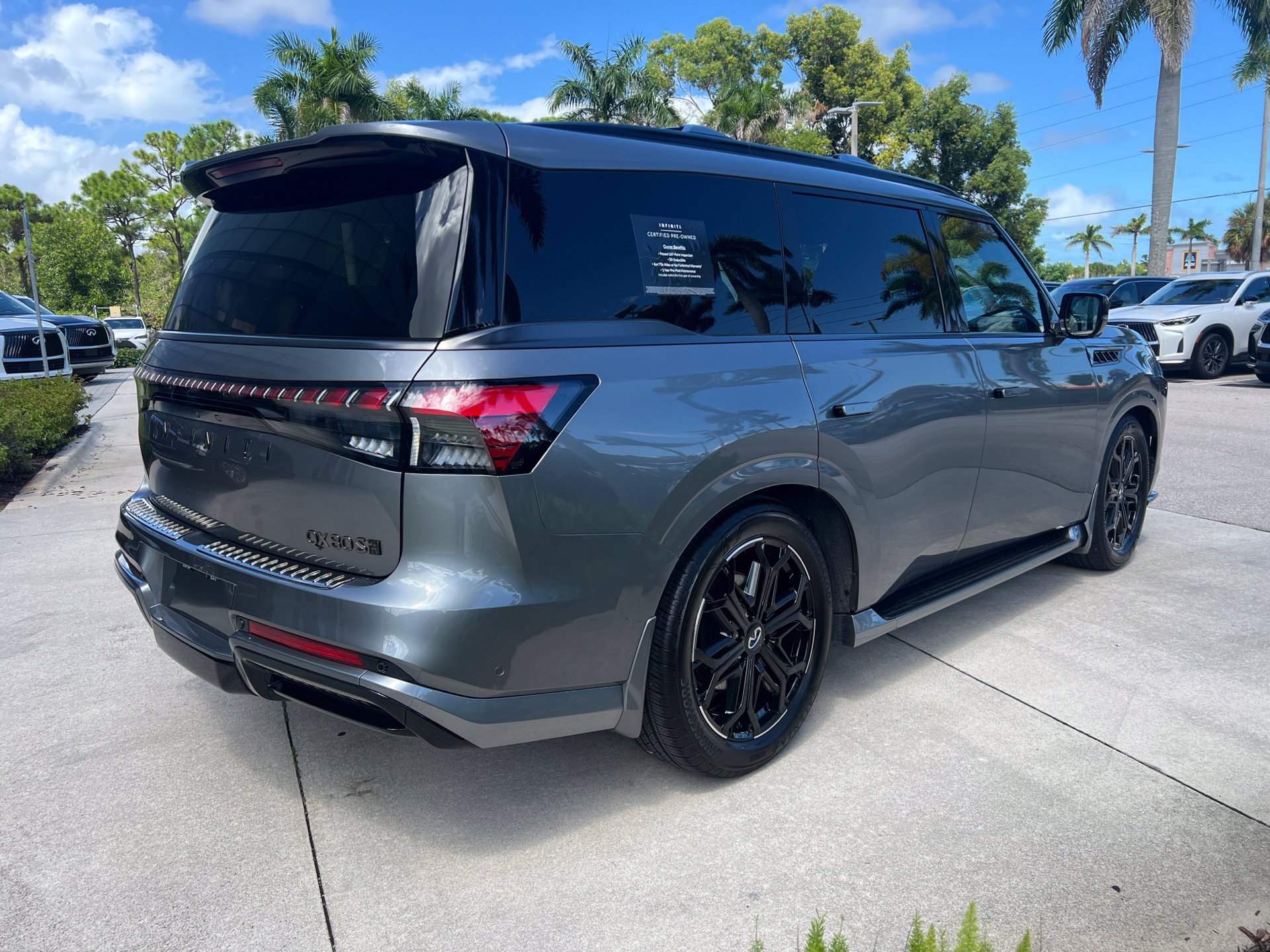 Certified 2026 INFINITI QX80 4WD w/ Sport Exterior Package image 9