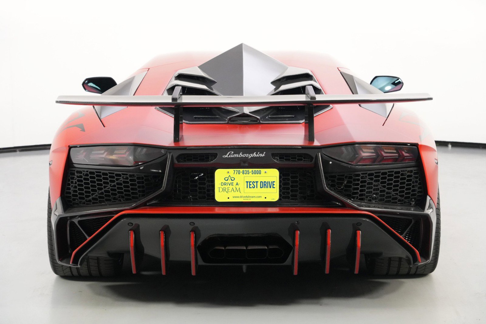 Used 2017 Lamborghini Aventador S image 49