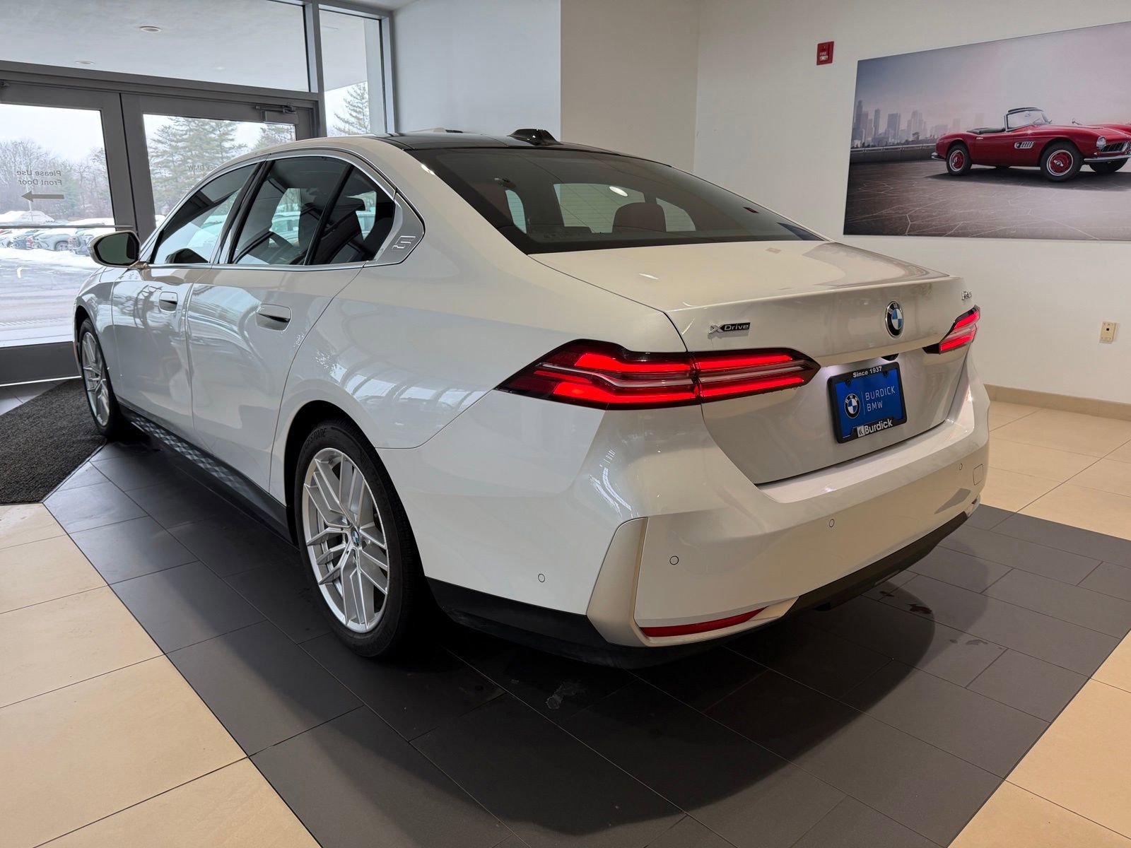 Certified 2025 BMW 530i xDrive image 8